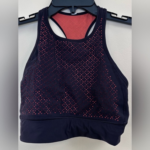 Lululemon Sports bra, size 4 - Picture 1 of 4